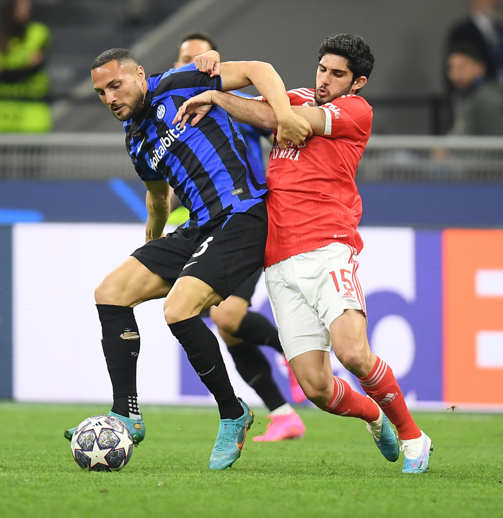 转会价8千万！罗马诺：曼联将让桑乔自由身离队（罗马诺：曼联将放桑乔自由离队，此前转会标价8000万）