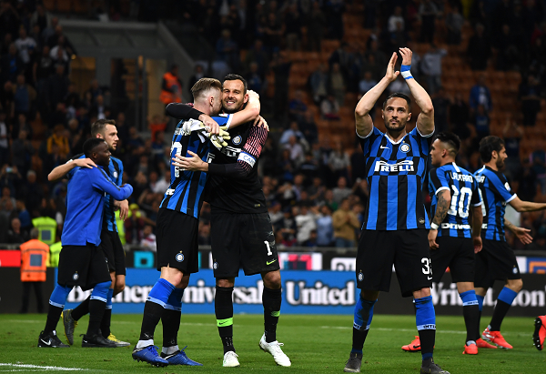 托蒂称赞穆里尼奥：绝对的顶级教练No.1，他为罗马带来冠军