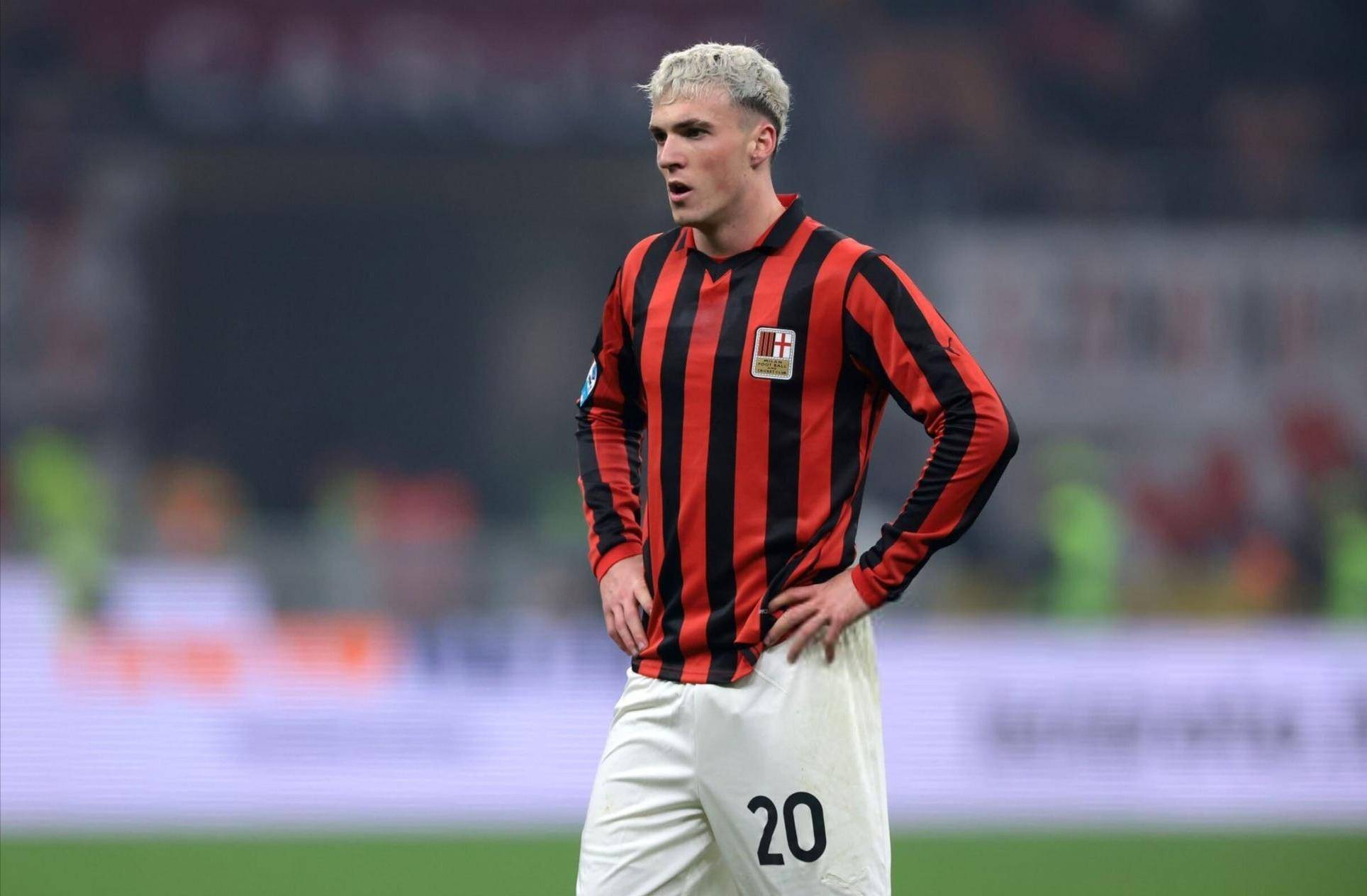 曼联对阵西汉姆联：阿莫林的换人争议与球队表现分析