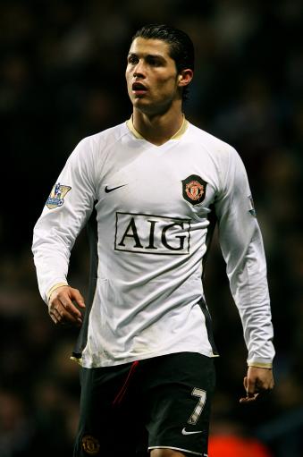 篮球篮网主力球员恢复训练，状态回升