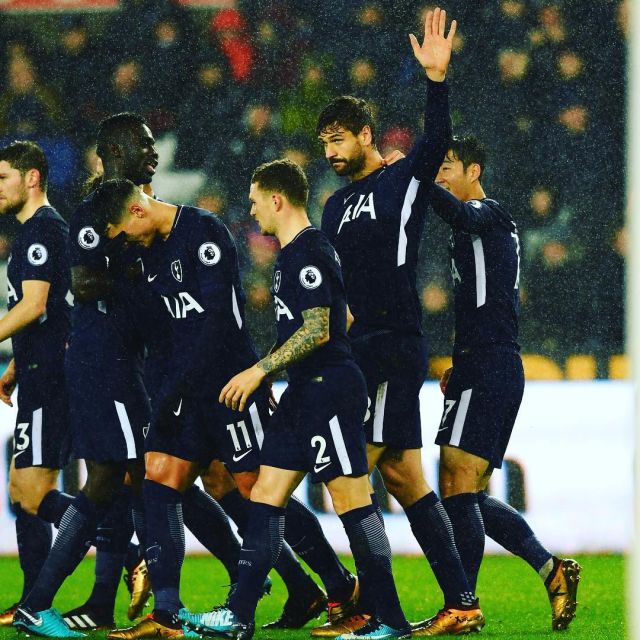 乔-罗顿：我对出现在边路区域感到自如，我很喜欢踢这个位置（乔-罗顿：踢边路让我感到从容，我非常喜欢这个位置）